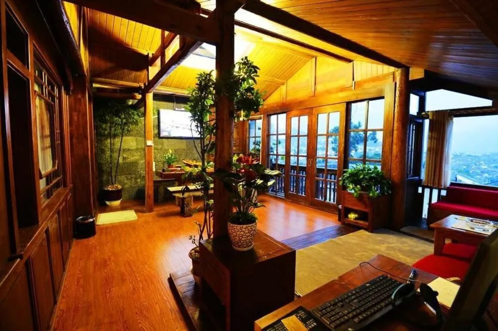 Lijiang Yiran Ethnic custom Viewing Inn