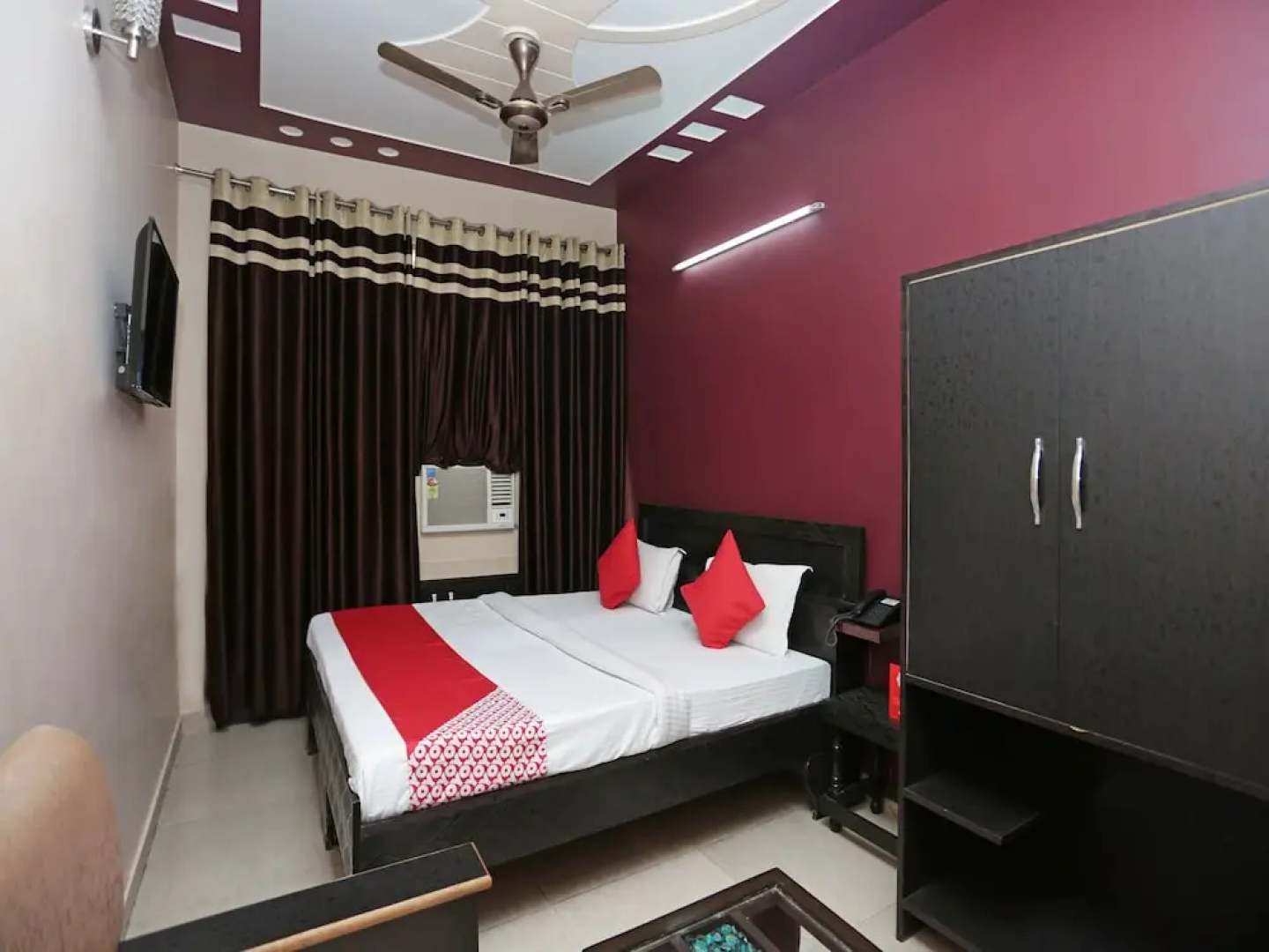 OYO 13388 Hotel Virgo