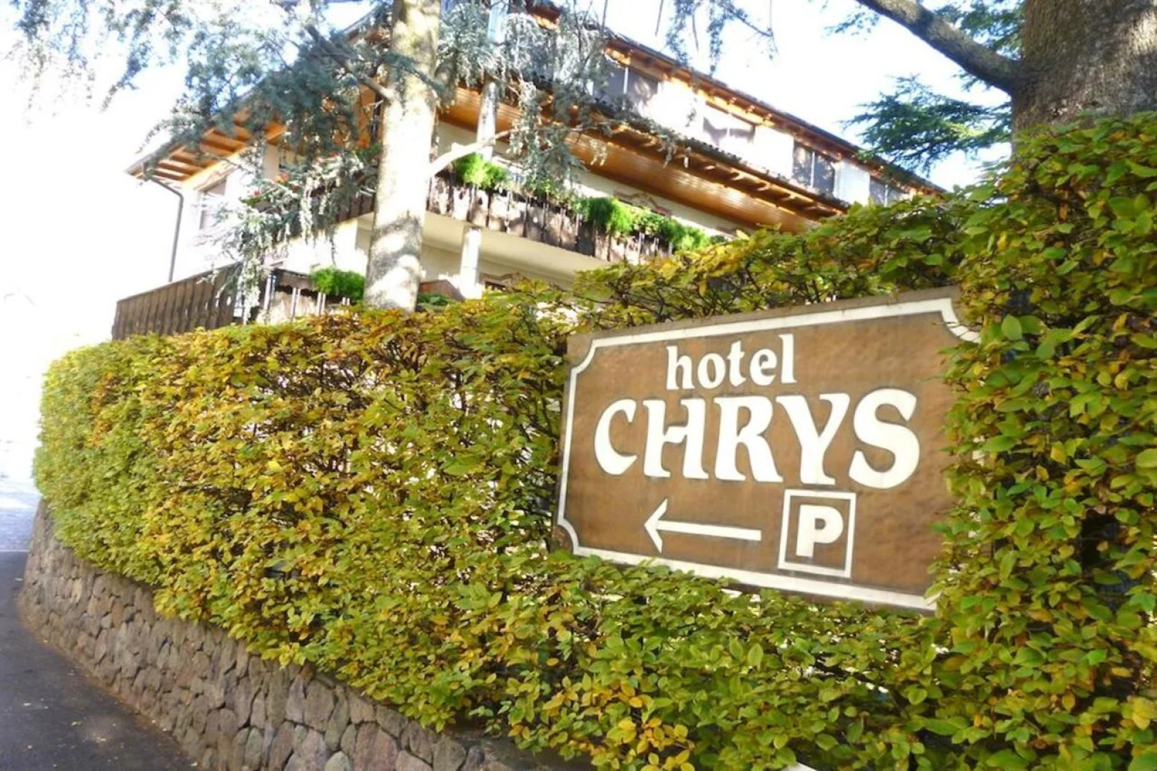 Hotel Chrys