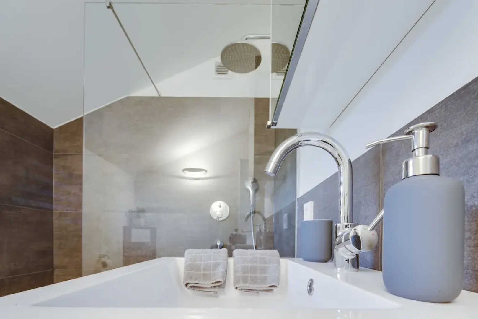 EIFELTRAUM Magma - enjoy the silence