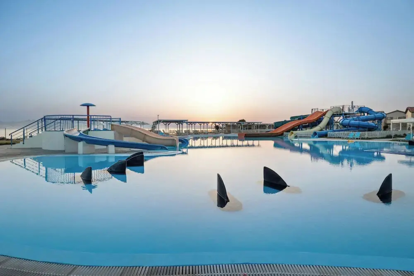 White Olive Marine Aquapark