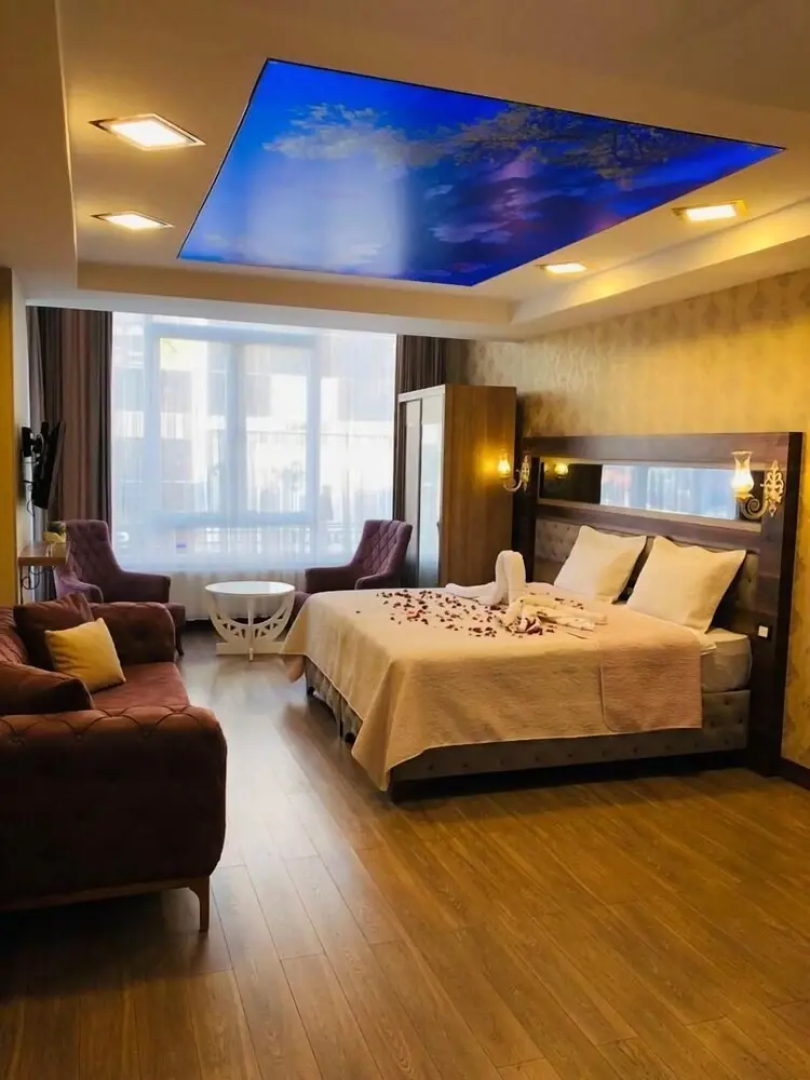 10 Numara Gold Suit Otel