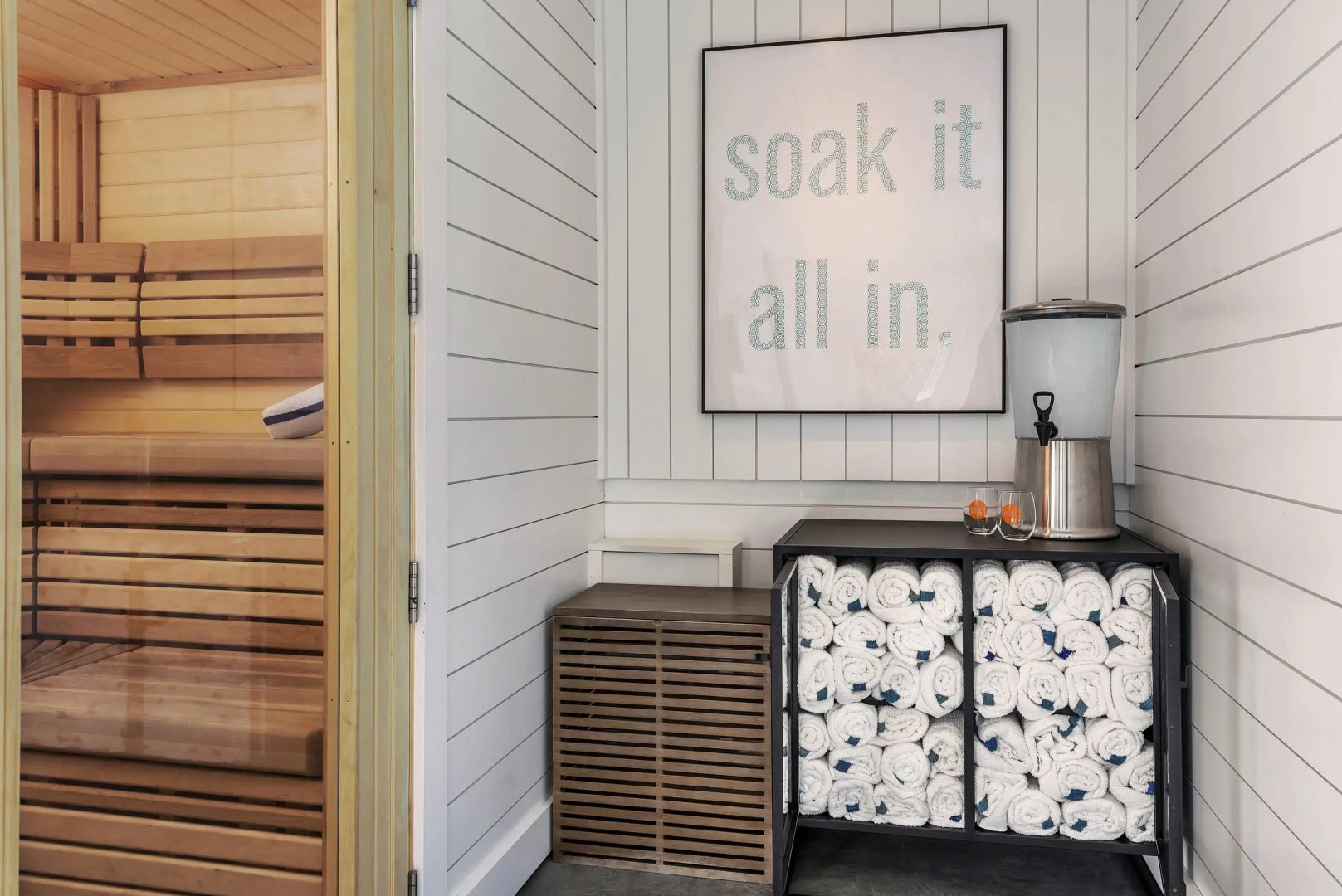 UpValley Inn & Hot Springs Napa Valley, an Ascend Collection Hotel