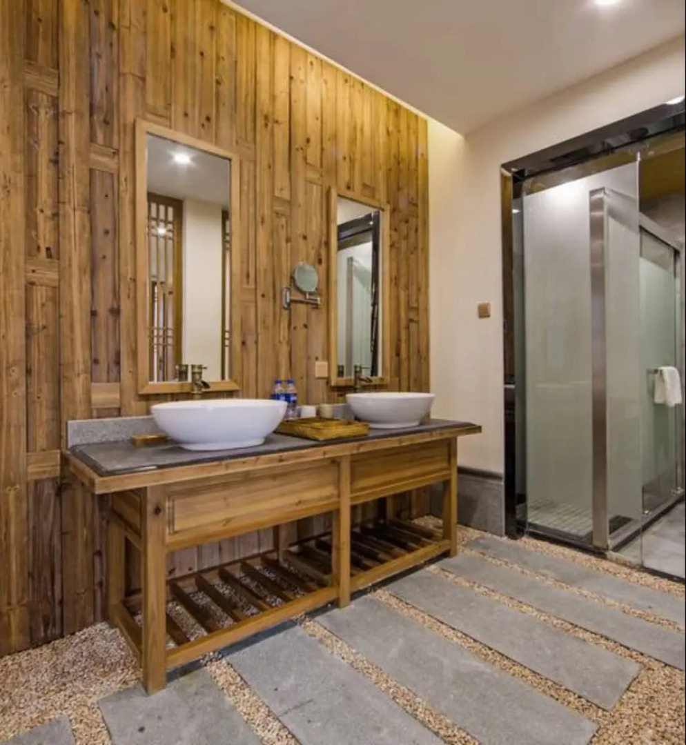 Wuyishan Old Street Hill Lodge