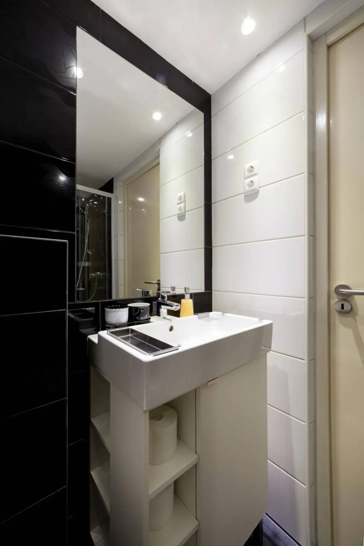 Kadar Apartments
