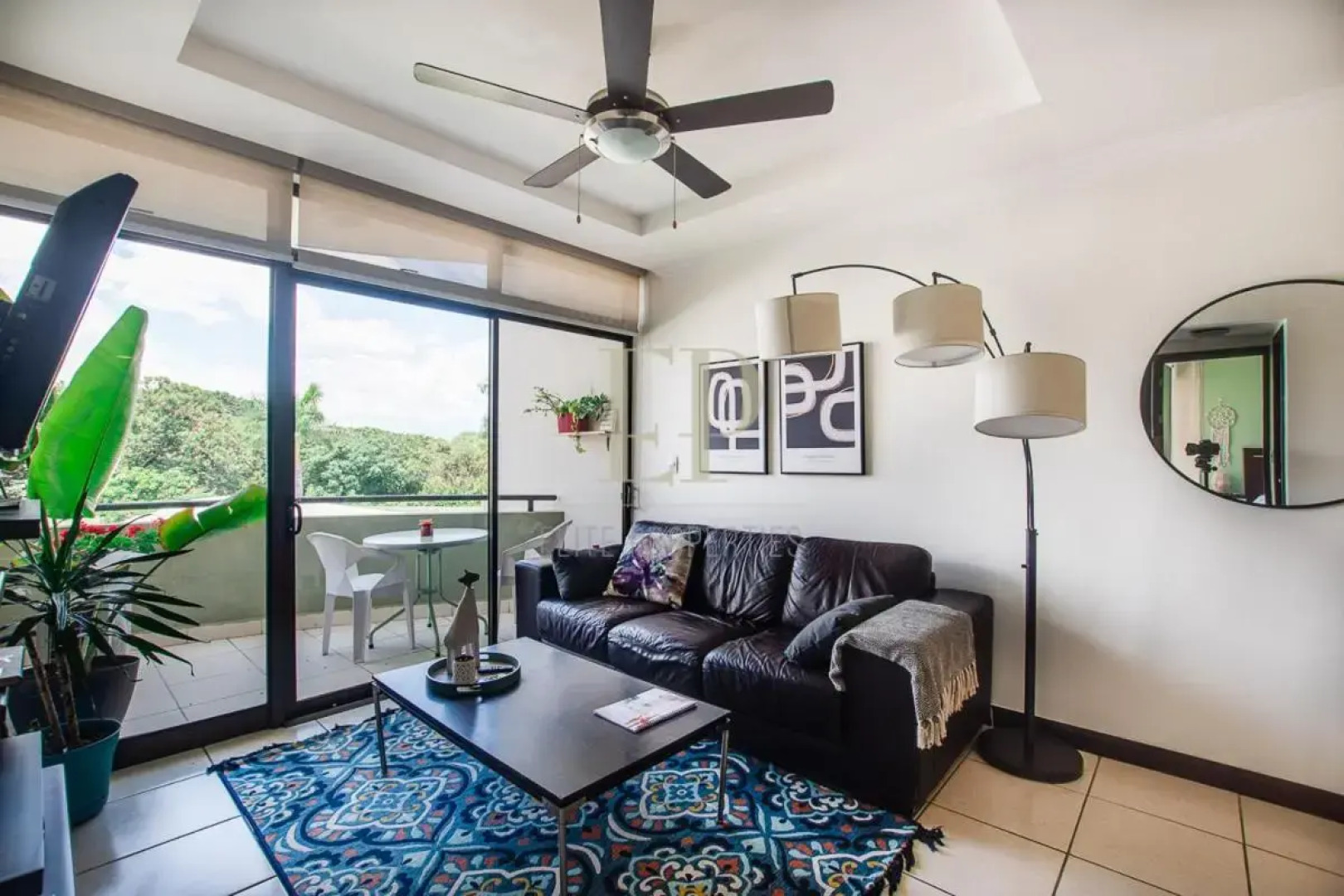 Modern 2 bed APT complex Pool,Tennis,Gym,FreeWiFi