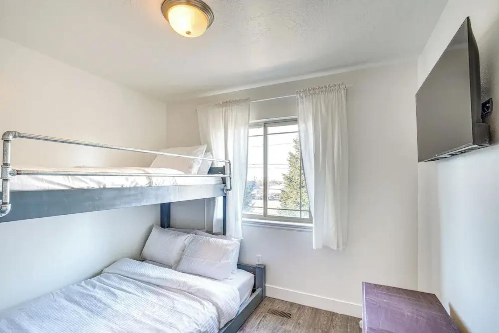 Charming Orem Townhome: 5 Mi to Byu!