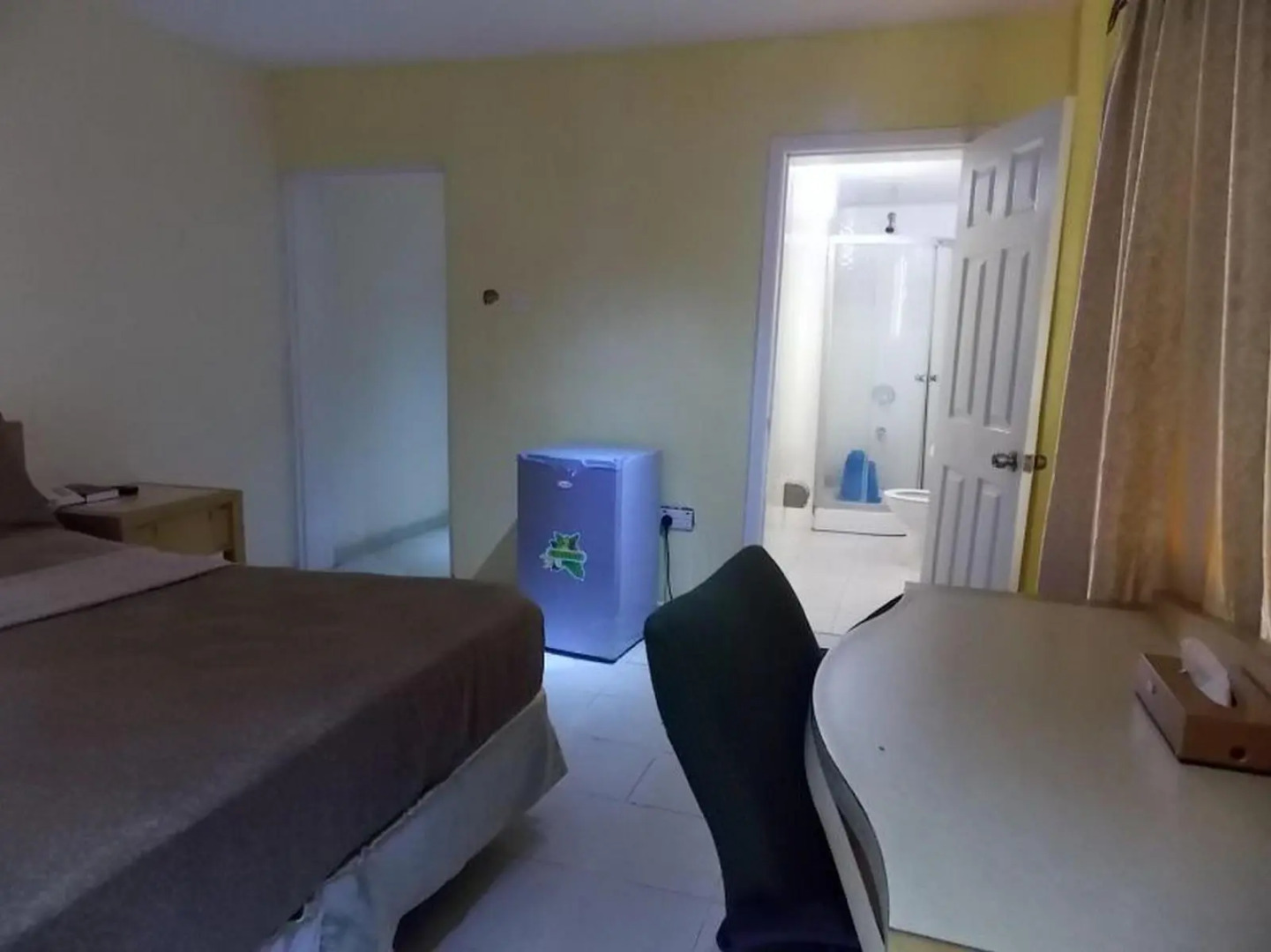 Mikagn Hotel And Suites