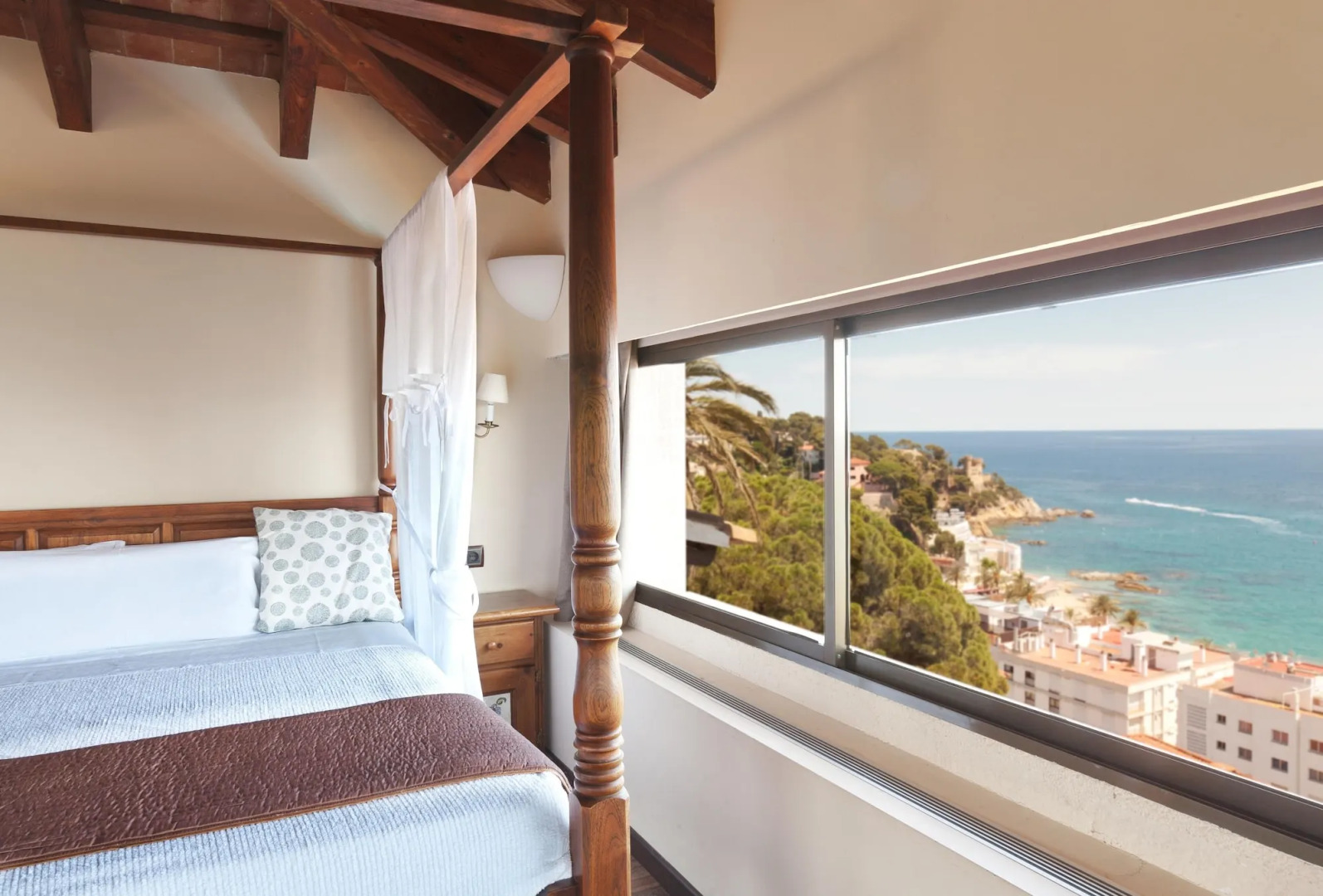 Hotel Roger de Flor Seleqtta