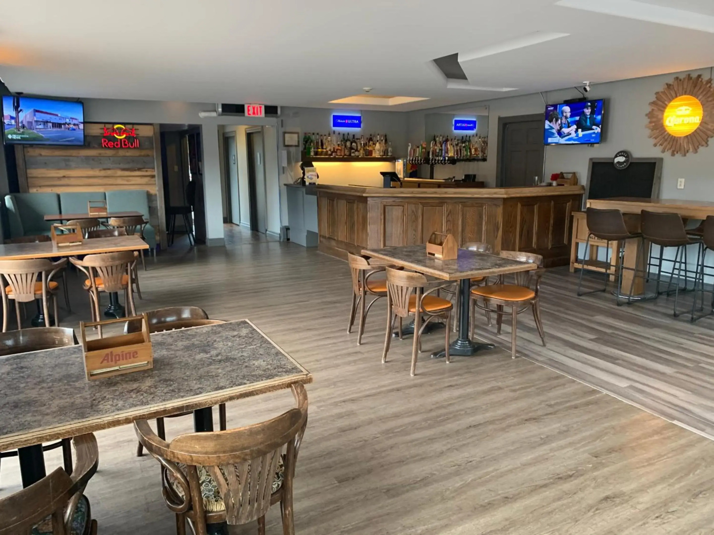 Stonehouse Motel and Restaurant