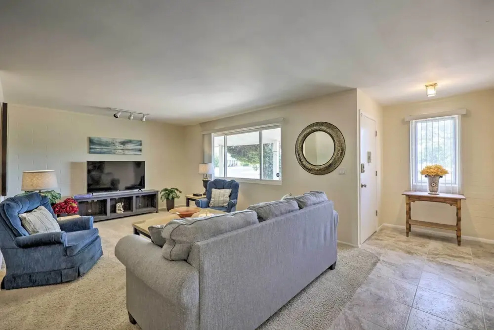 Quiet Sun City Home w/ Grill - Golf & Hike Nearby!