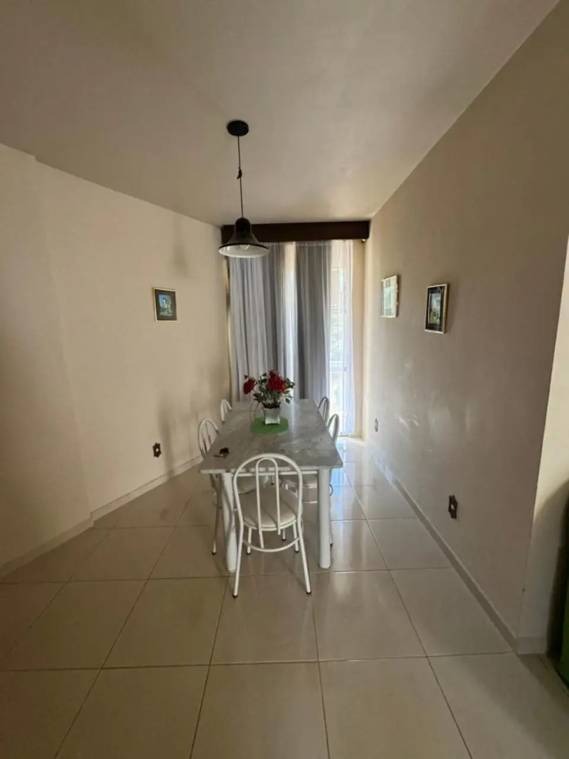 Apto na avenida de PIRATUBA, próximo ao balneário