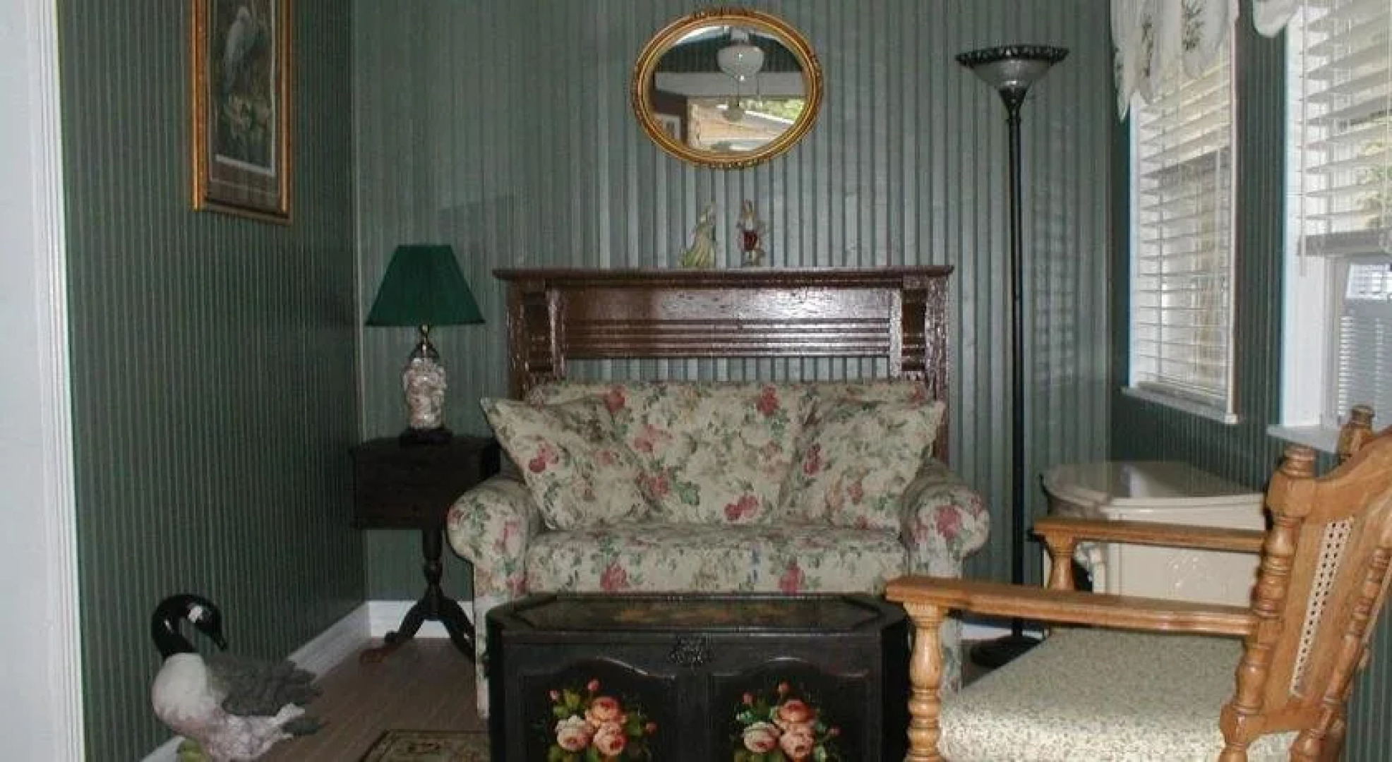 Pomegranate House & Cottages B&B