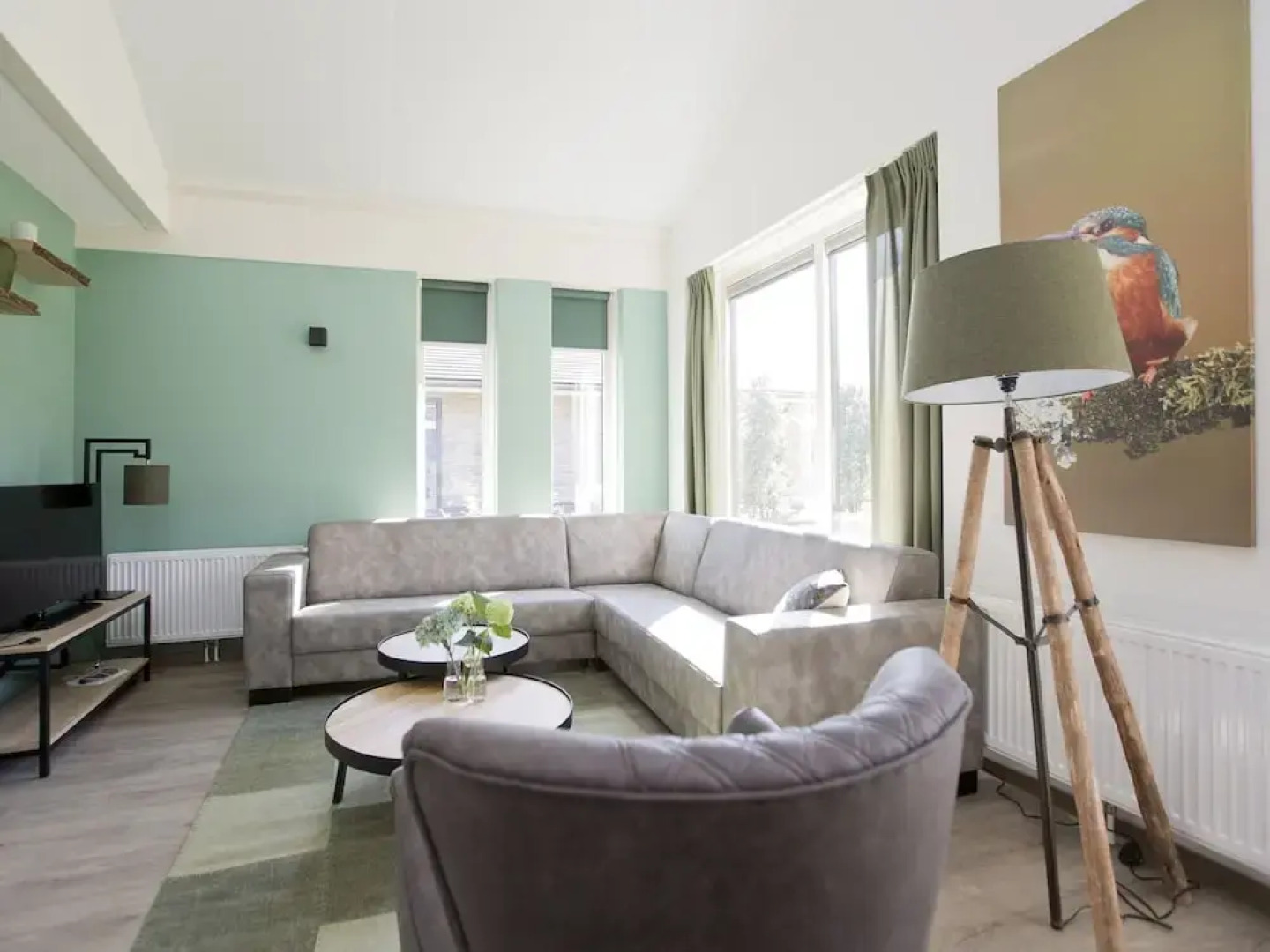 Attractive Bungalow with Covered Terrace near Veluwe