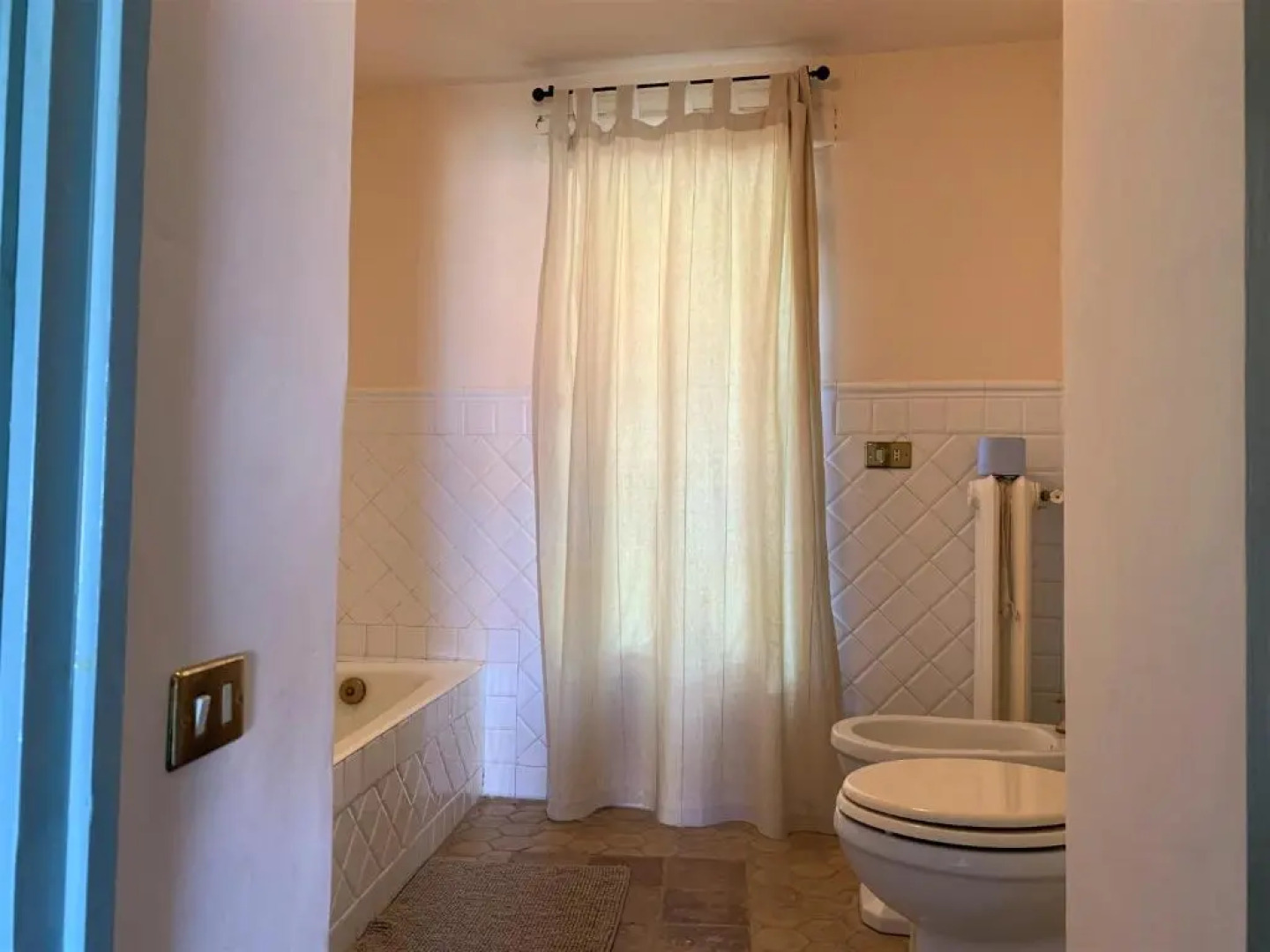 Villa Egea, elegante villa Eoliana dell'800 immersa in un curato giardino