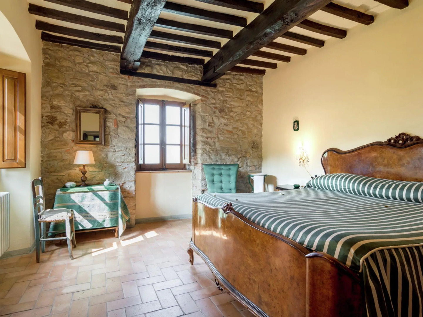 Atmospheric appartment in Arezzo with garden