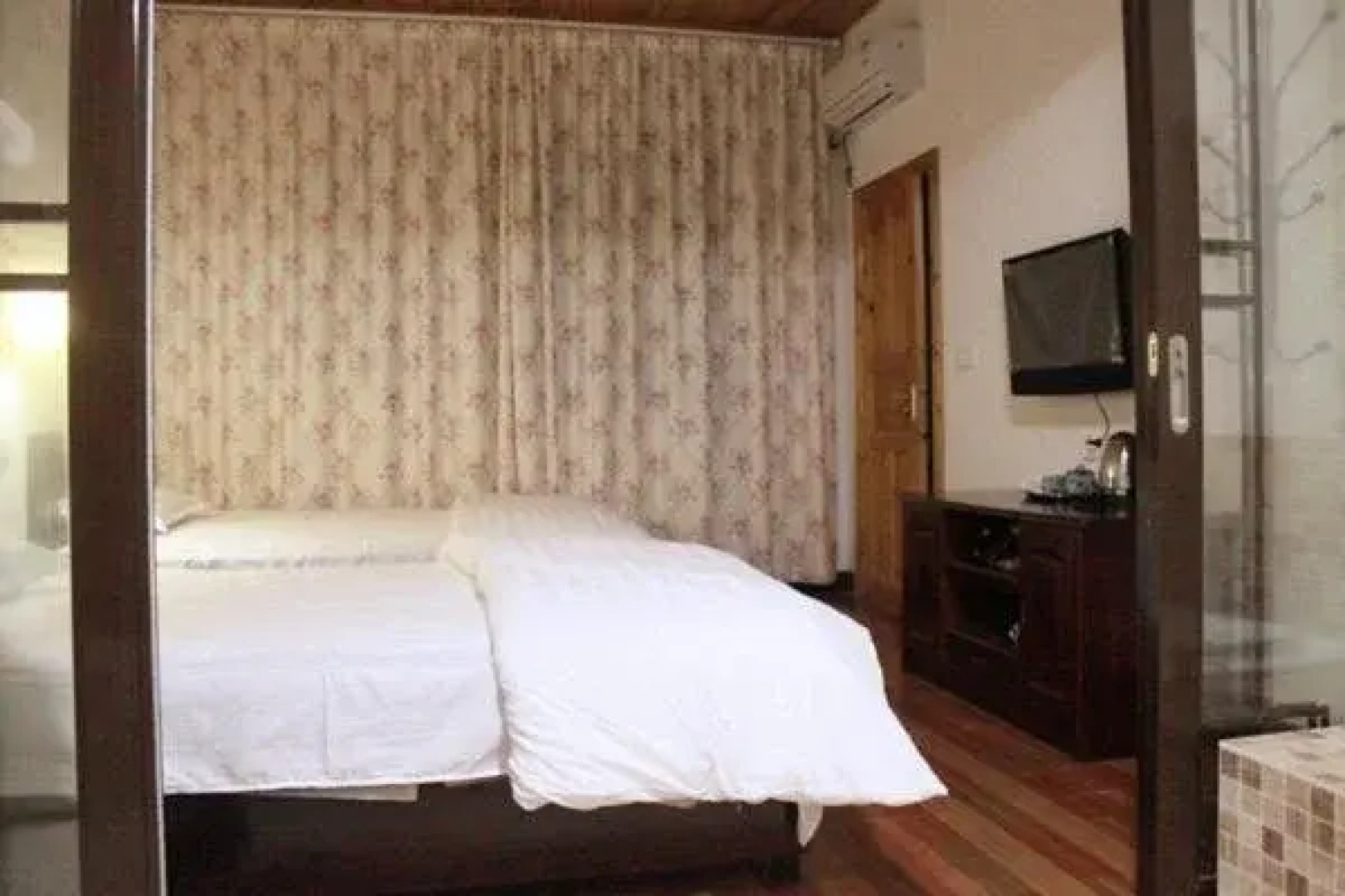 The Sleepy Teepee Hotel