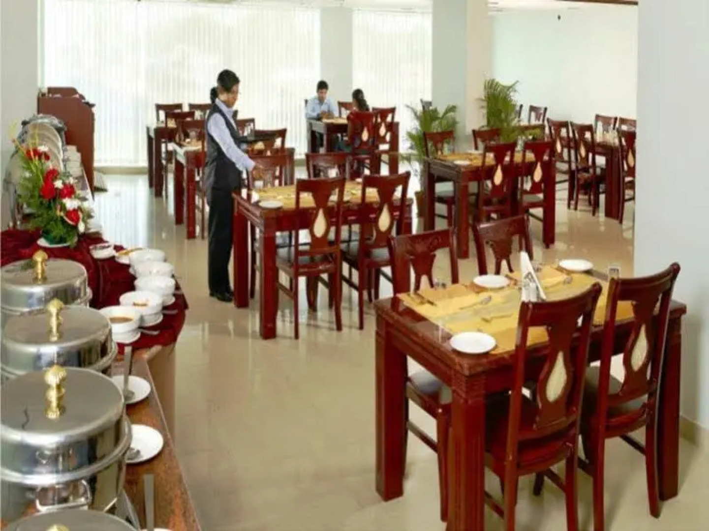 Hotel Asset Summit Suites