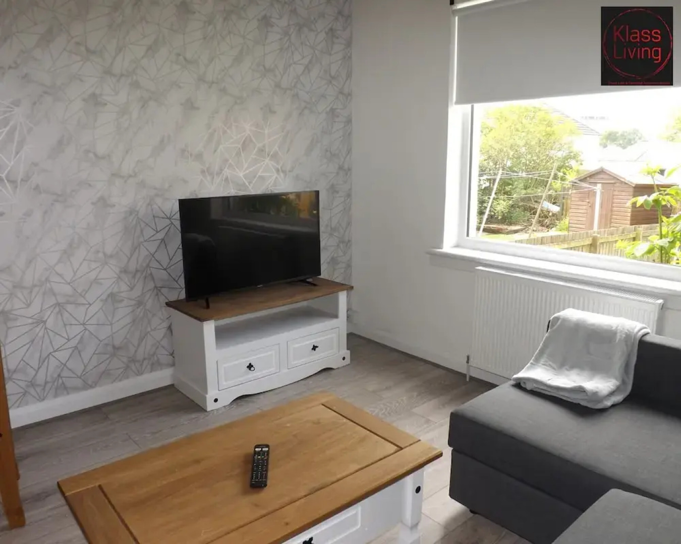 Two Bedroom Apartment by Klass Living Serviced Accommodation Motherwell - Anderson Apartment With WiFi &Parking