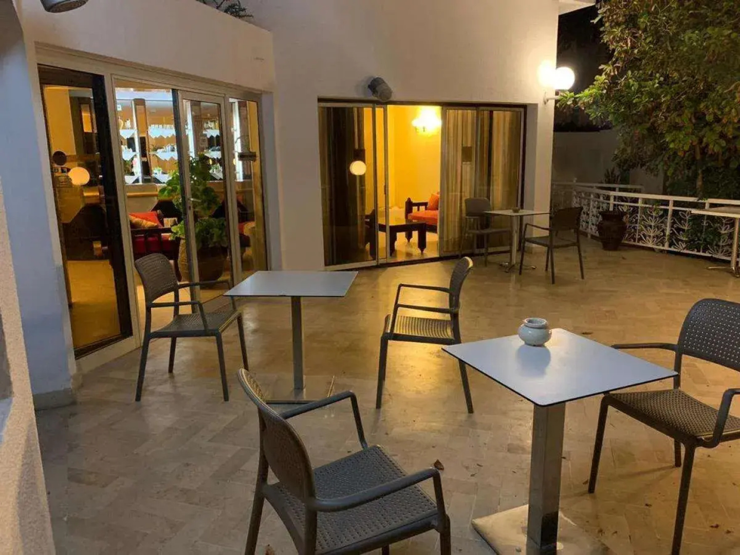 Aferni Hotel