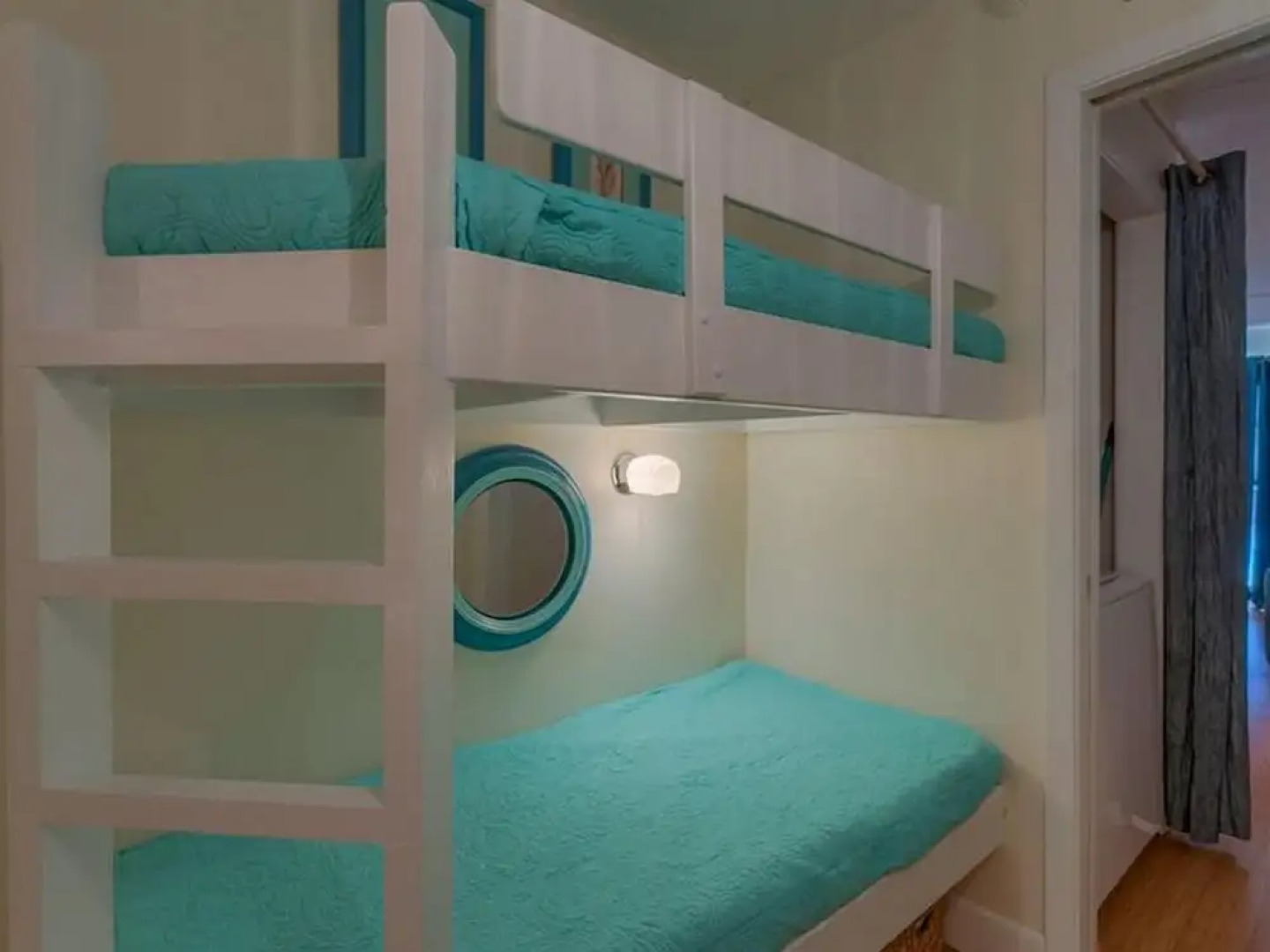 Emerald Skye by Meyer Vacation Rentals