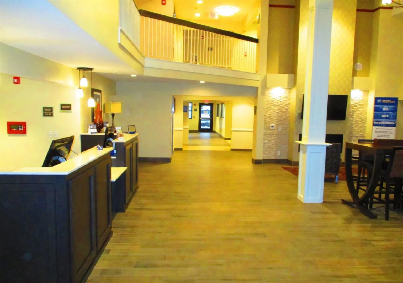 Country Inn & Suites by Radisson, Grandville-Grand Rapids West, MI