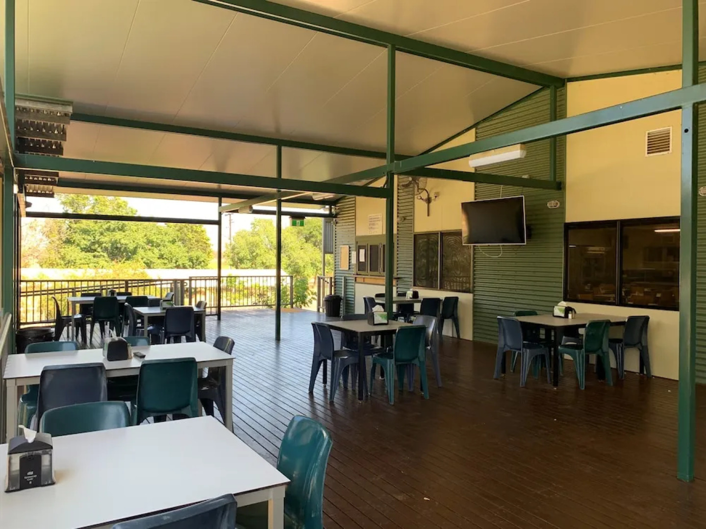 Victoria Accommodation Village