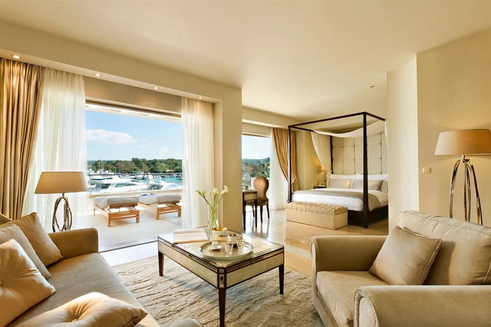 Sani Asterias Suites