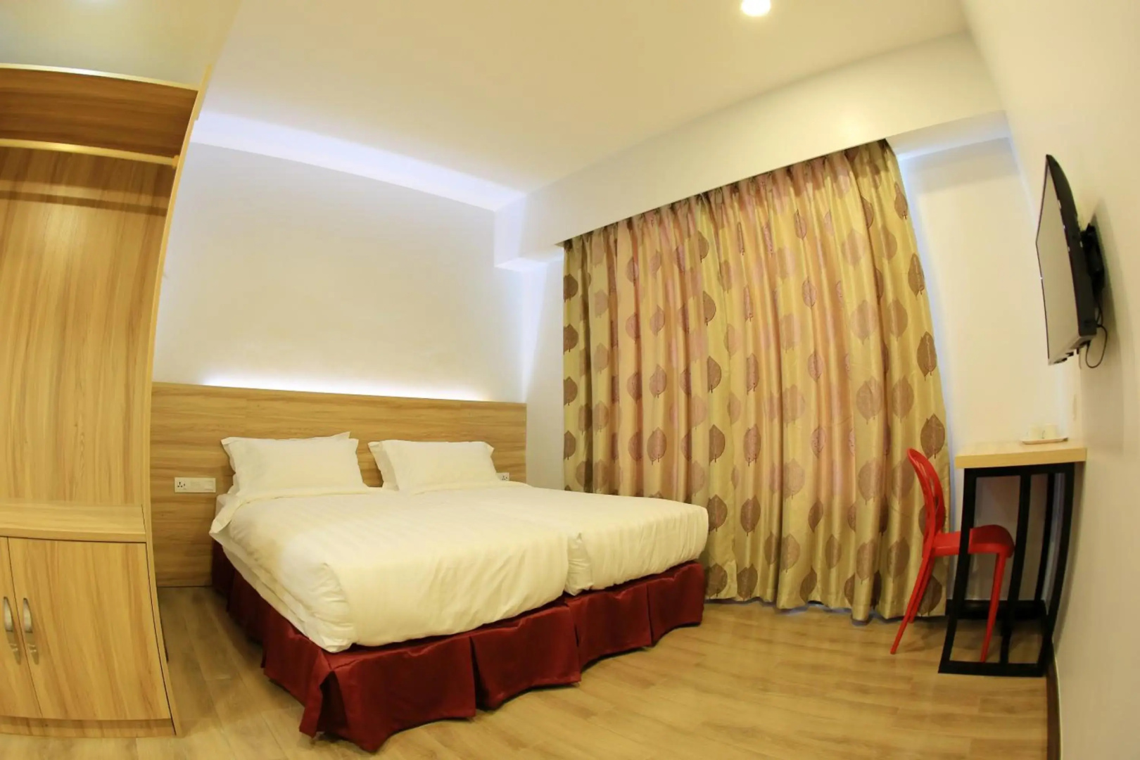 City Garden Hotel