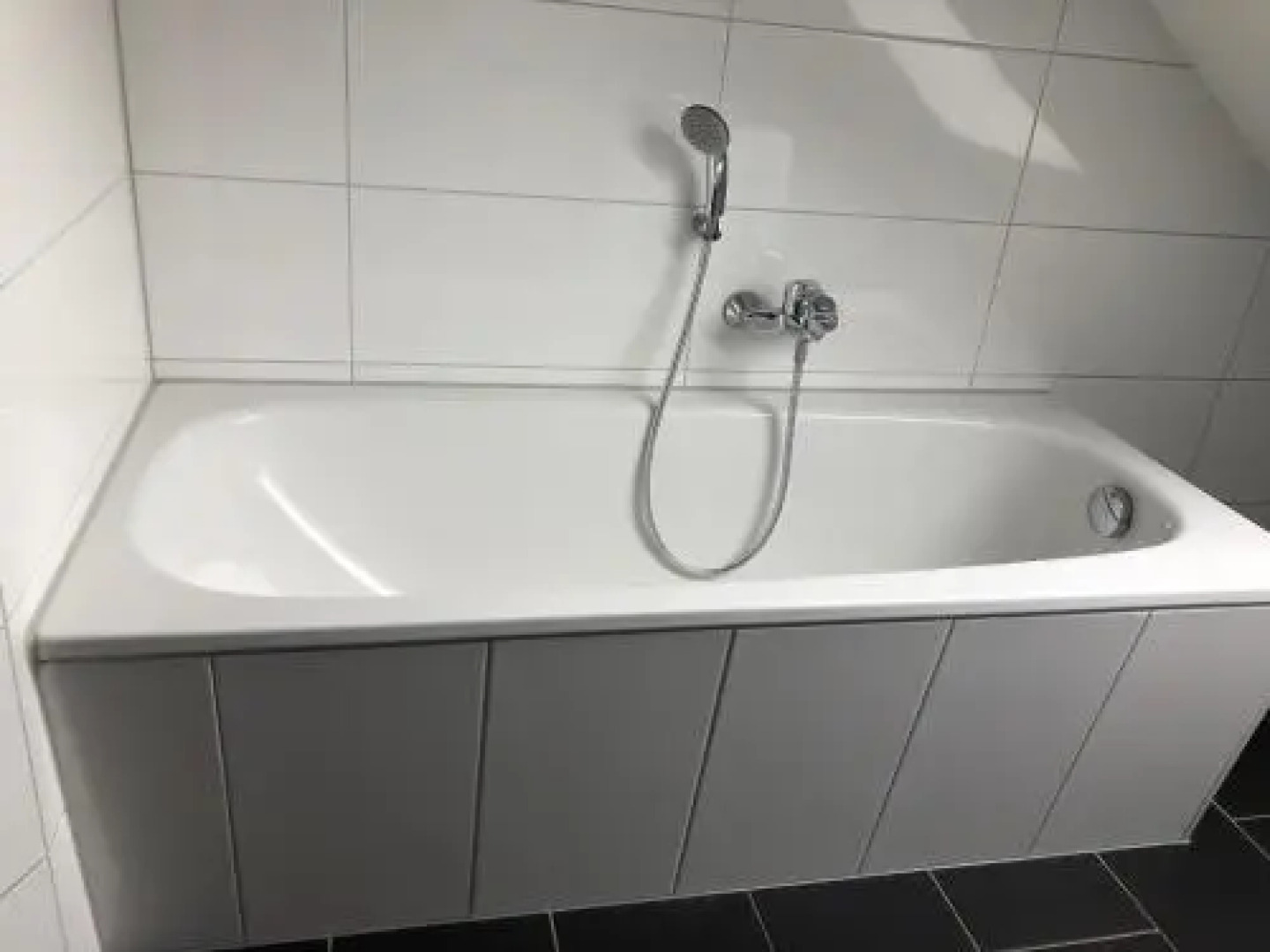 Moderne Wohnung im Grünen