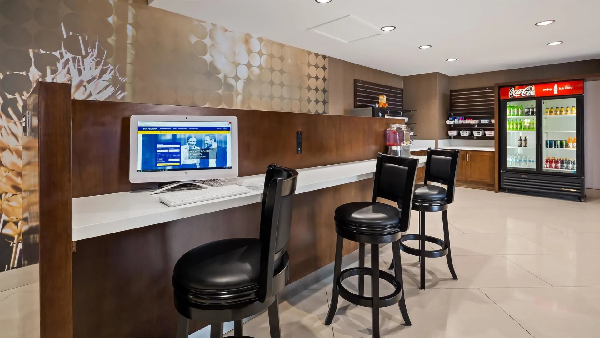 Holiday Inn Milwaukee Brookfield by IHG