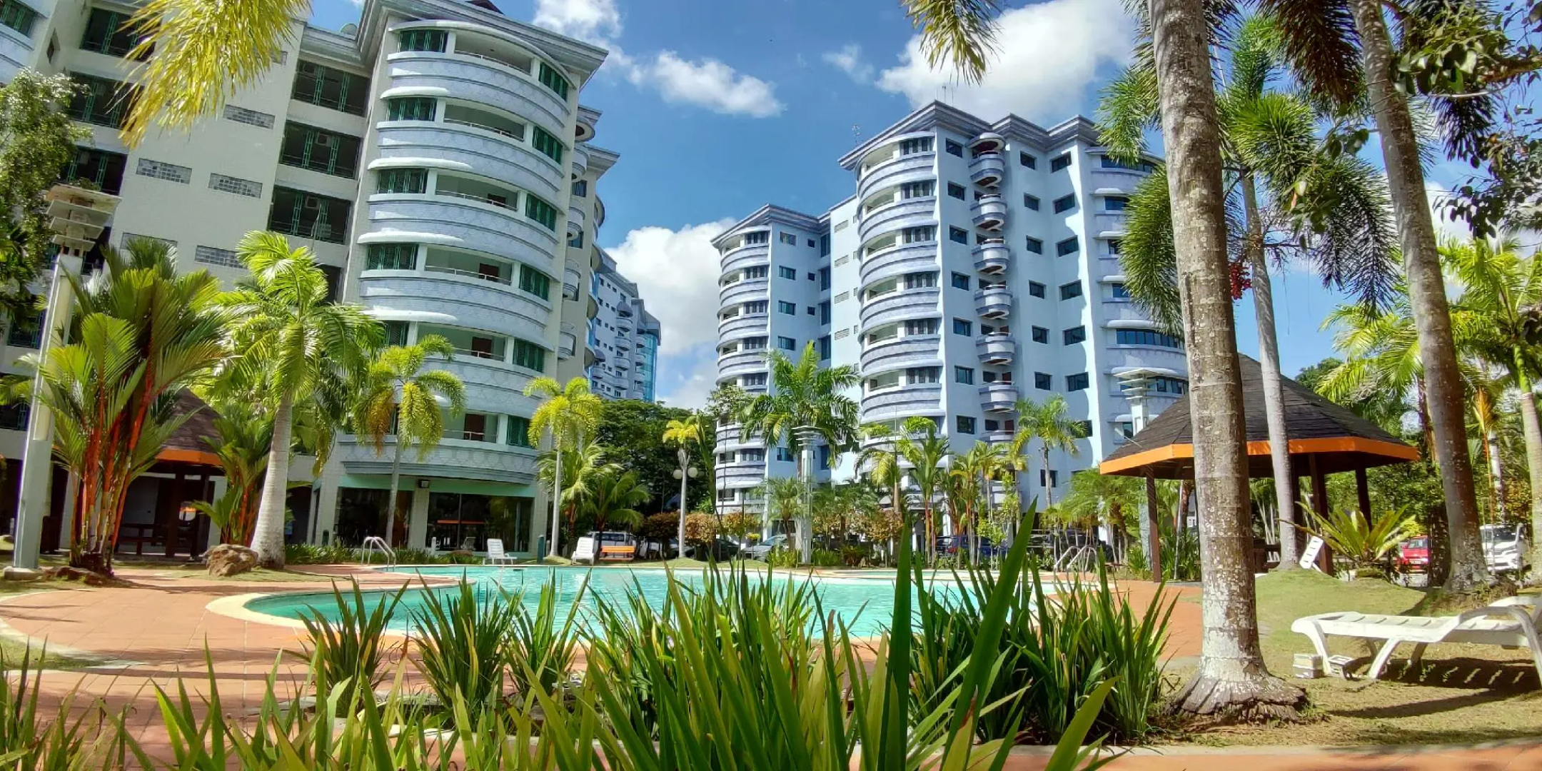 Rimbun Suites & Residences