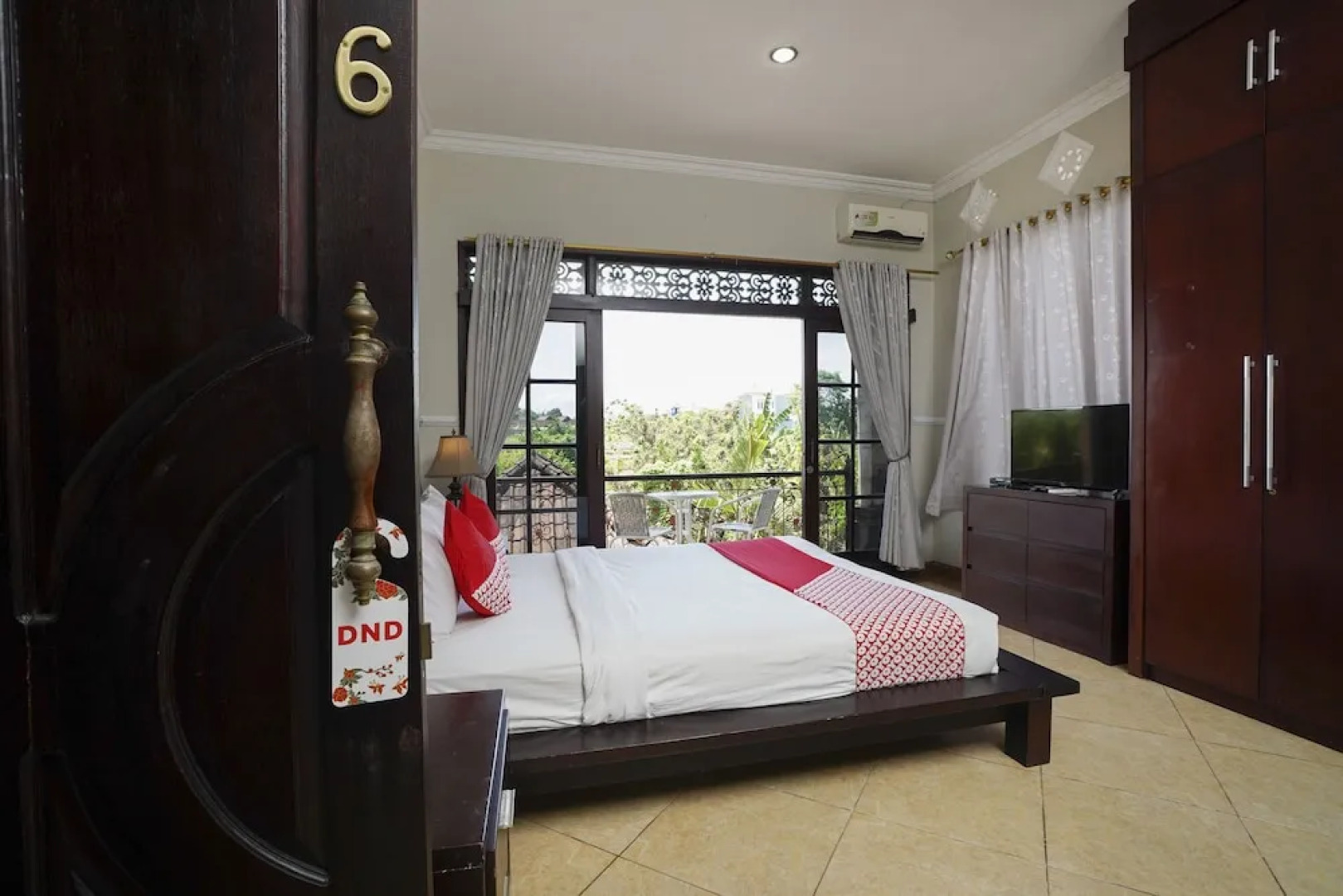 Griya Shanti Homestay by OYO Rooms