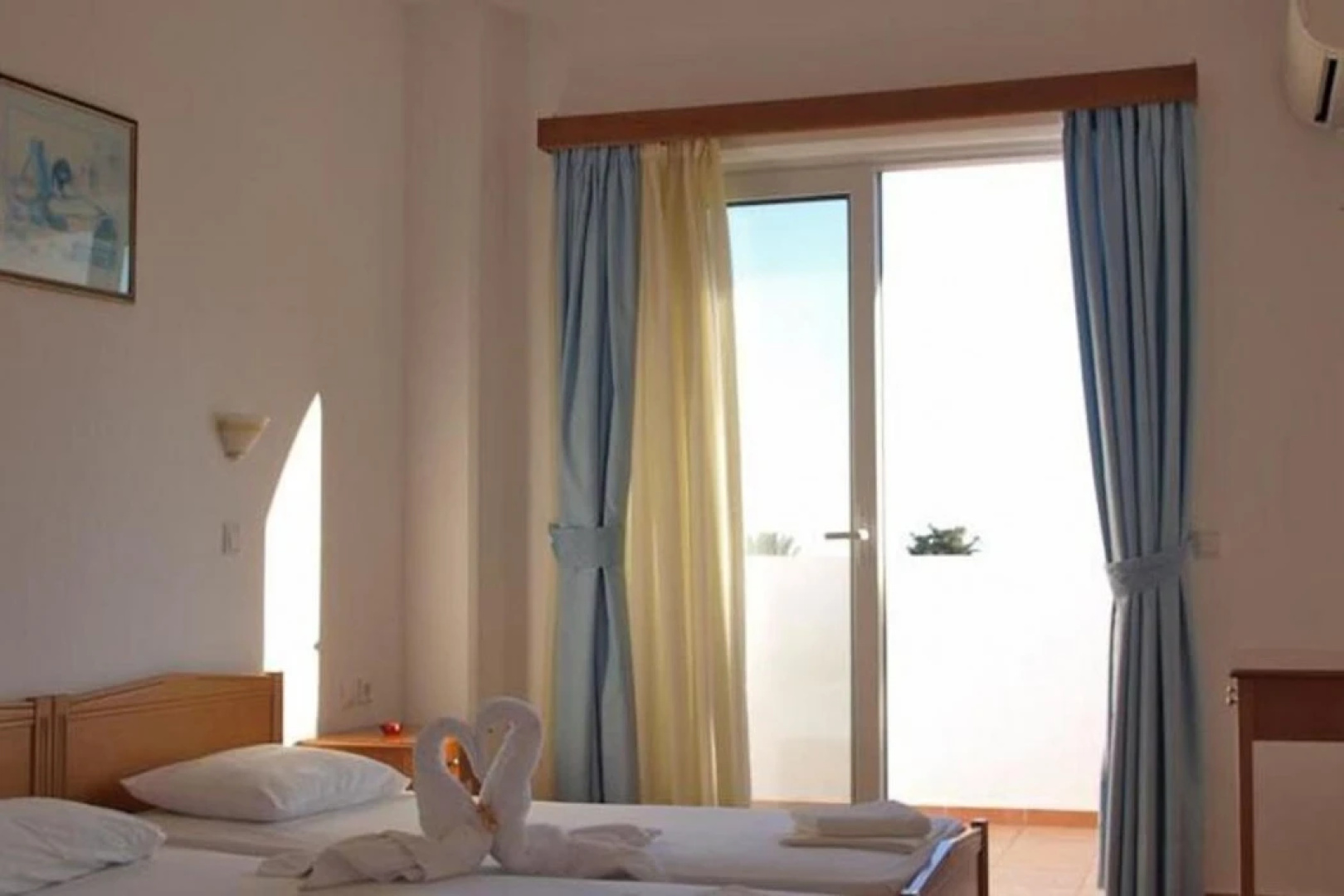 Eristos Beach Hotel