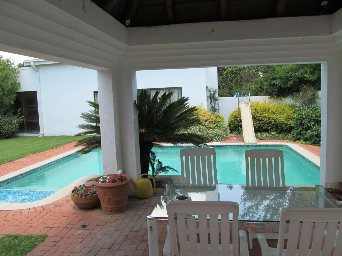 Bettie's Luxury Lodge