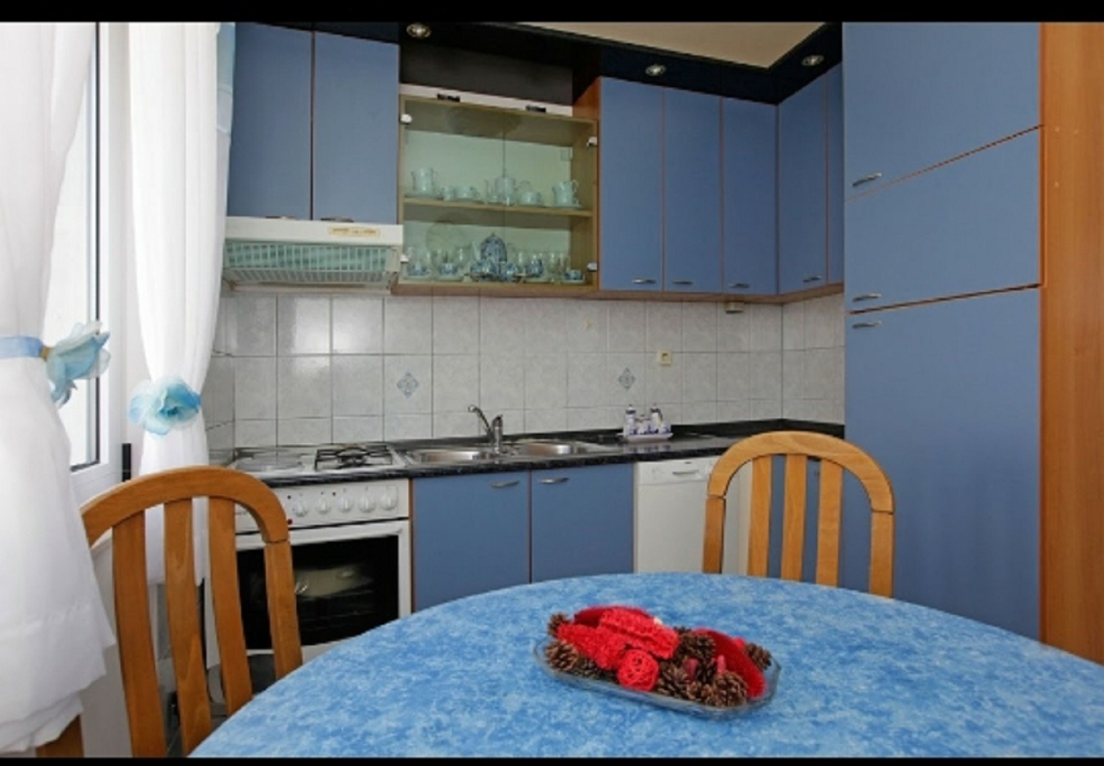 Apartment Mari - free parking: A2 Bol, Island Brac