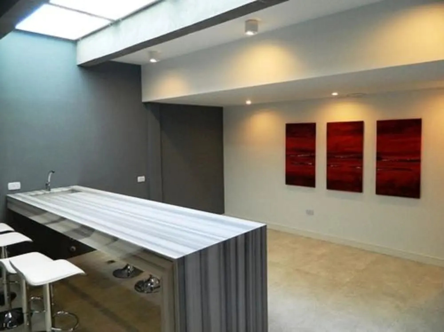 BA Hollywood Apartments