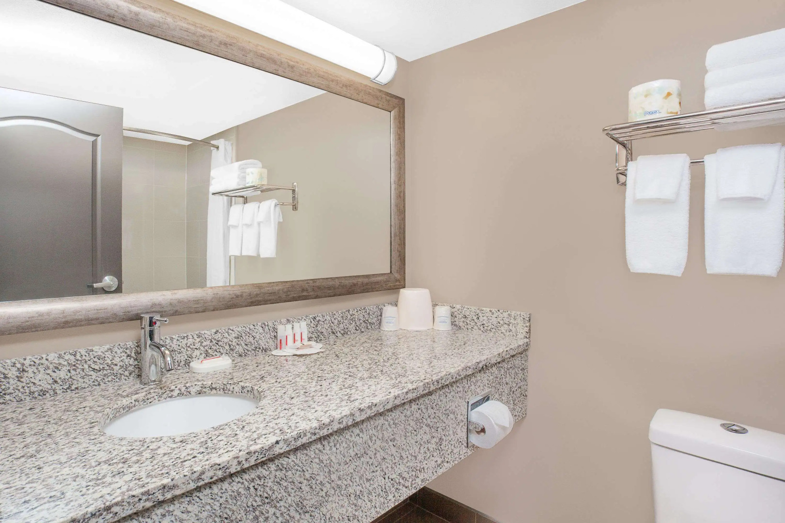 Super 8 by Wyndham Athabasca AB