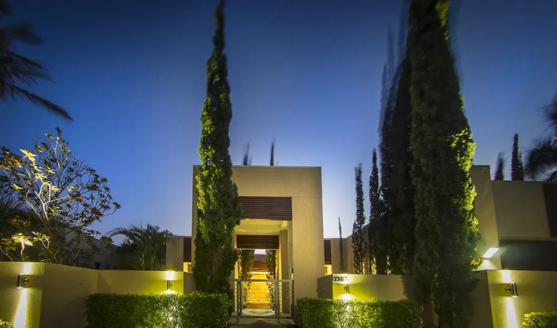 Grandeur on Bay Three