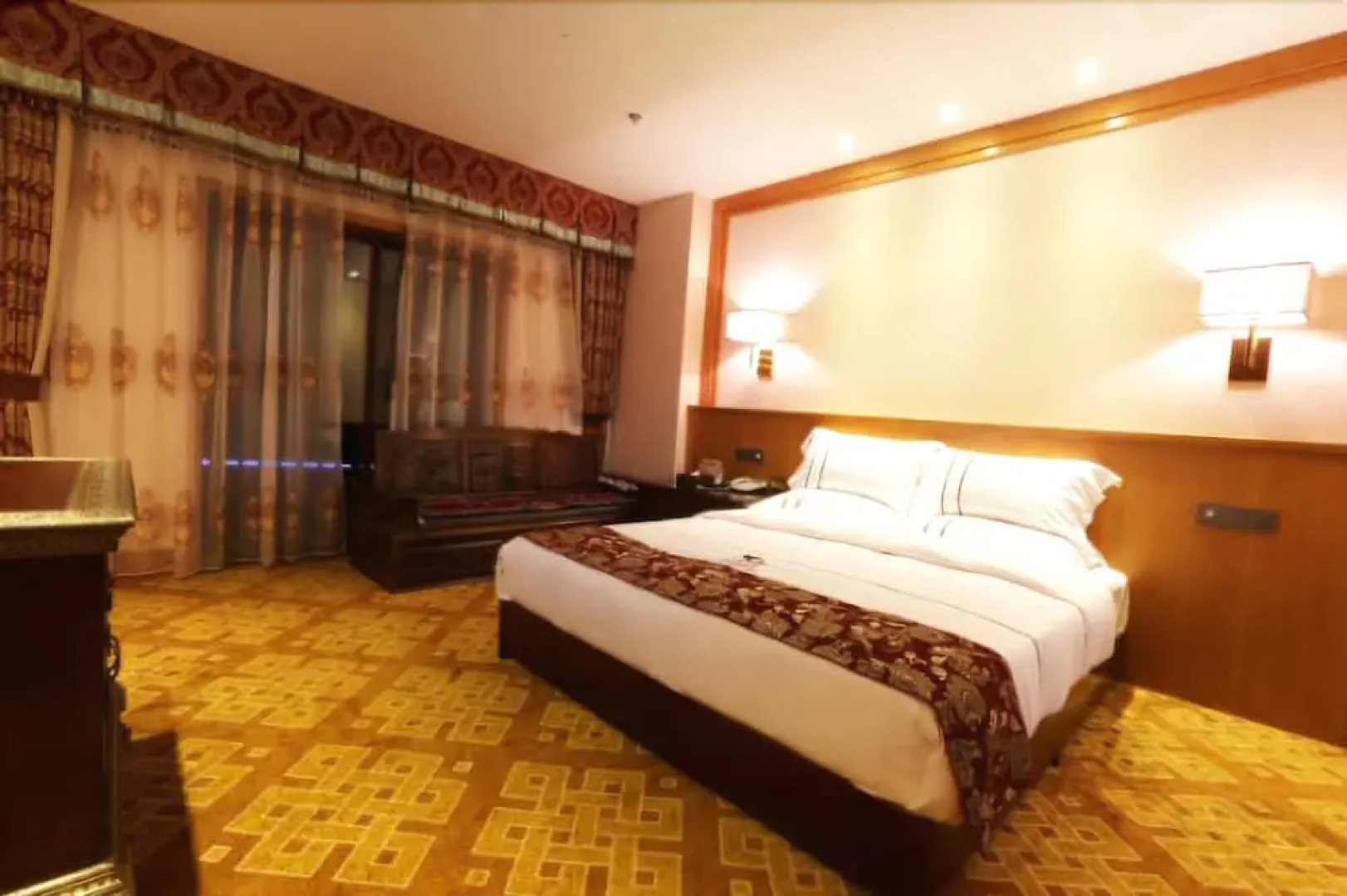 Balagezong Tibetan Ecological Hotel