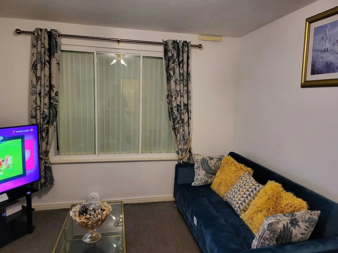 Lovely 2-bed Apartment in West Bromwich