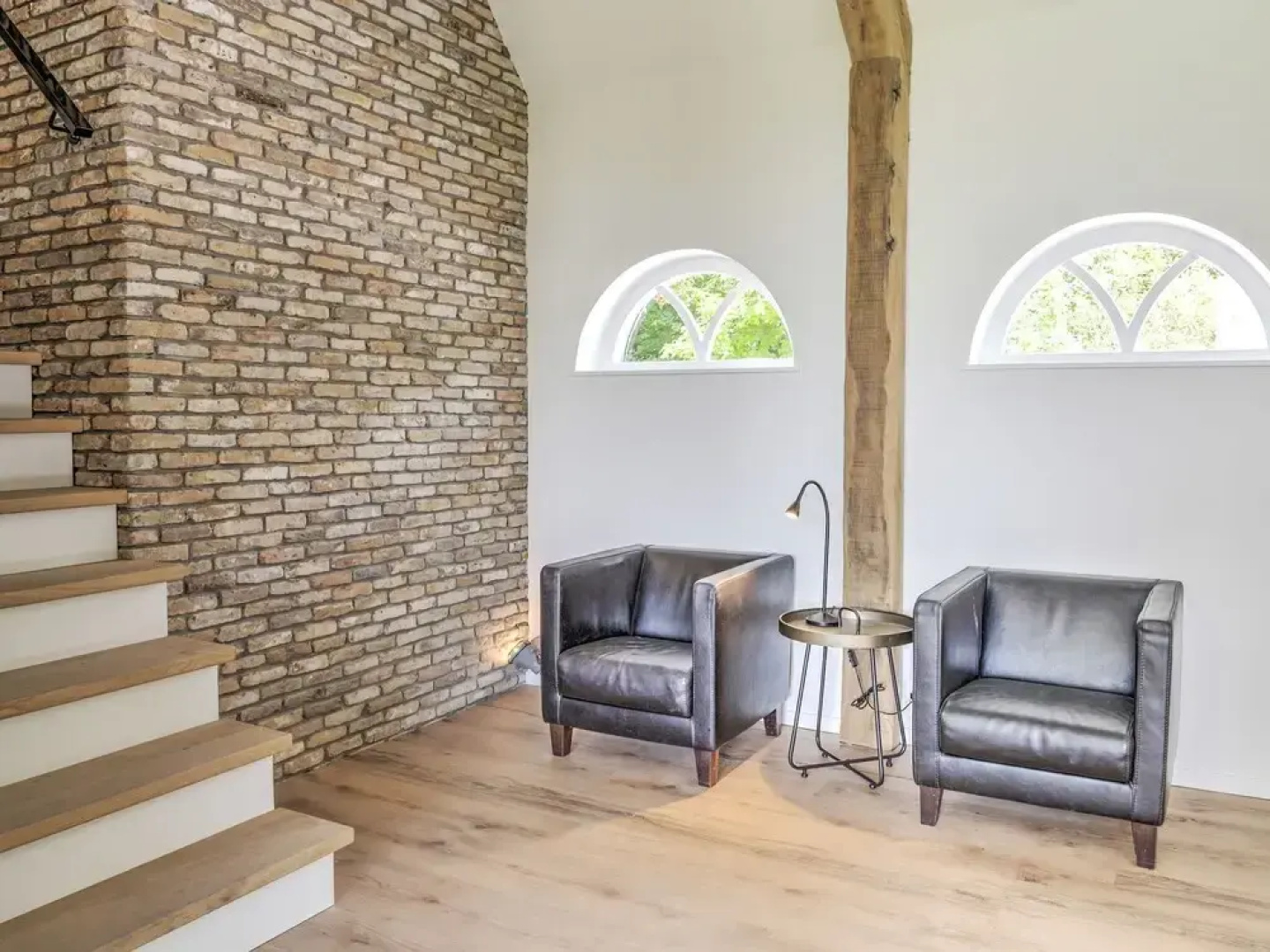 Tranquil Farmhouse in Rijsbergen with Hot Tub and Garden