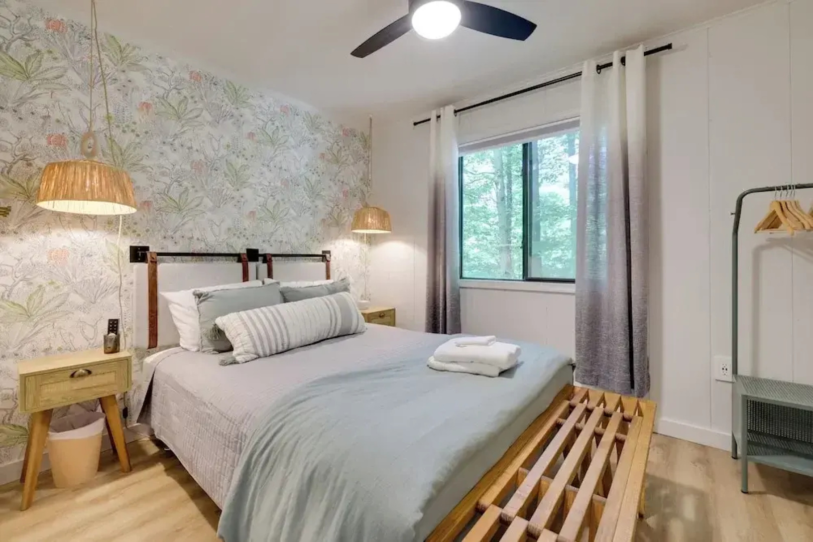 'sweetfern' Gouldsboro Cabin: Deck + Lake Access