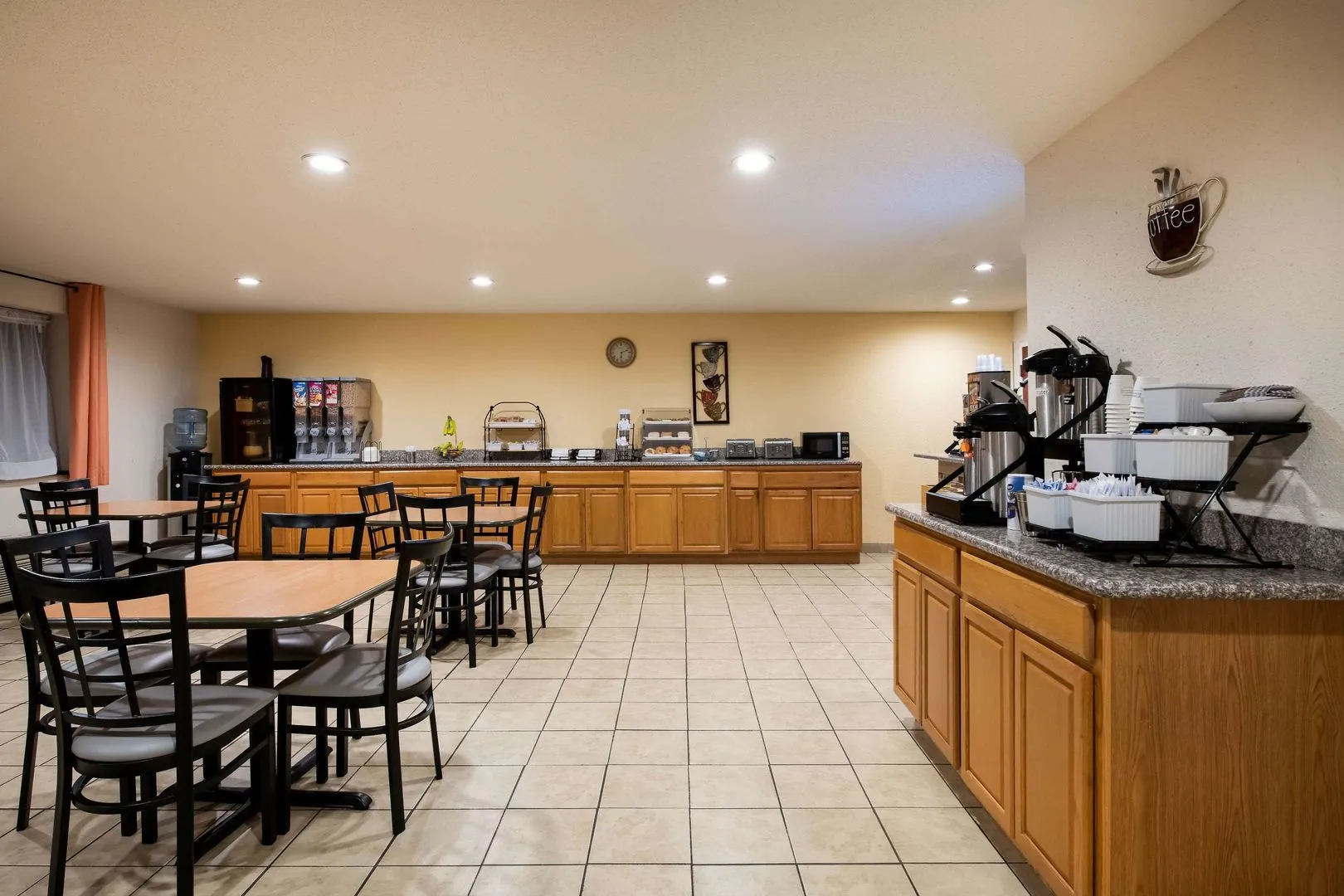APM Inn and Suites