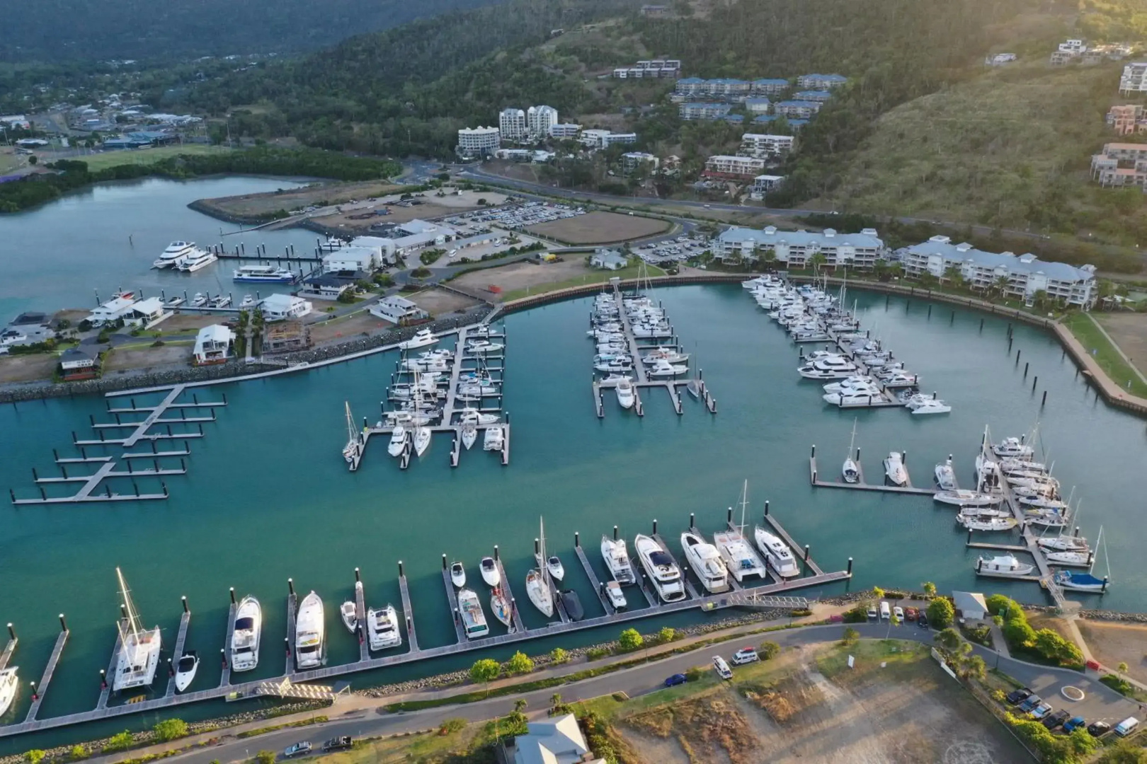 ☆Airliedise☆NO hills☆5min walk 2 Port of Airlie/Ferry terminal☆WiFi☆Netflix