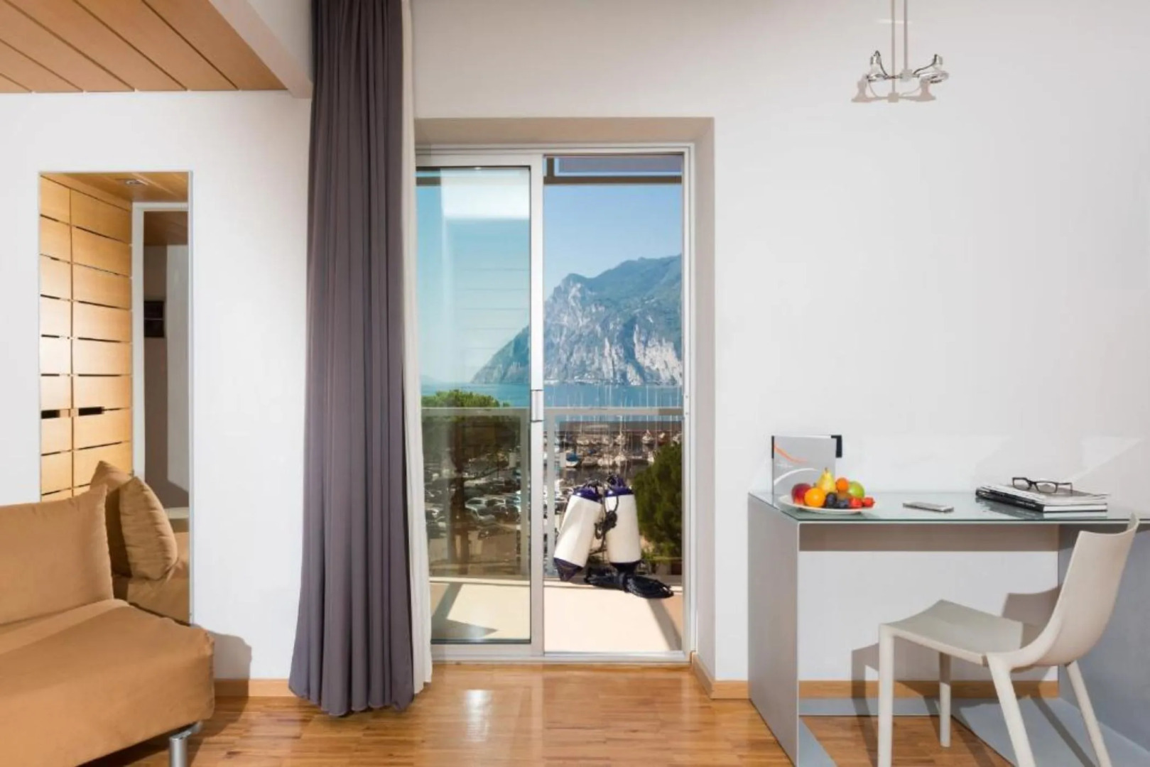 Lake Front Hotel Mirage