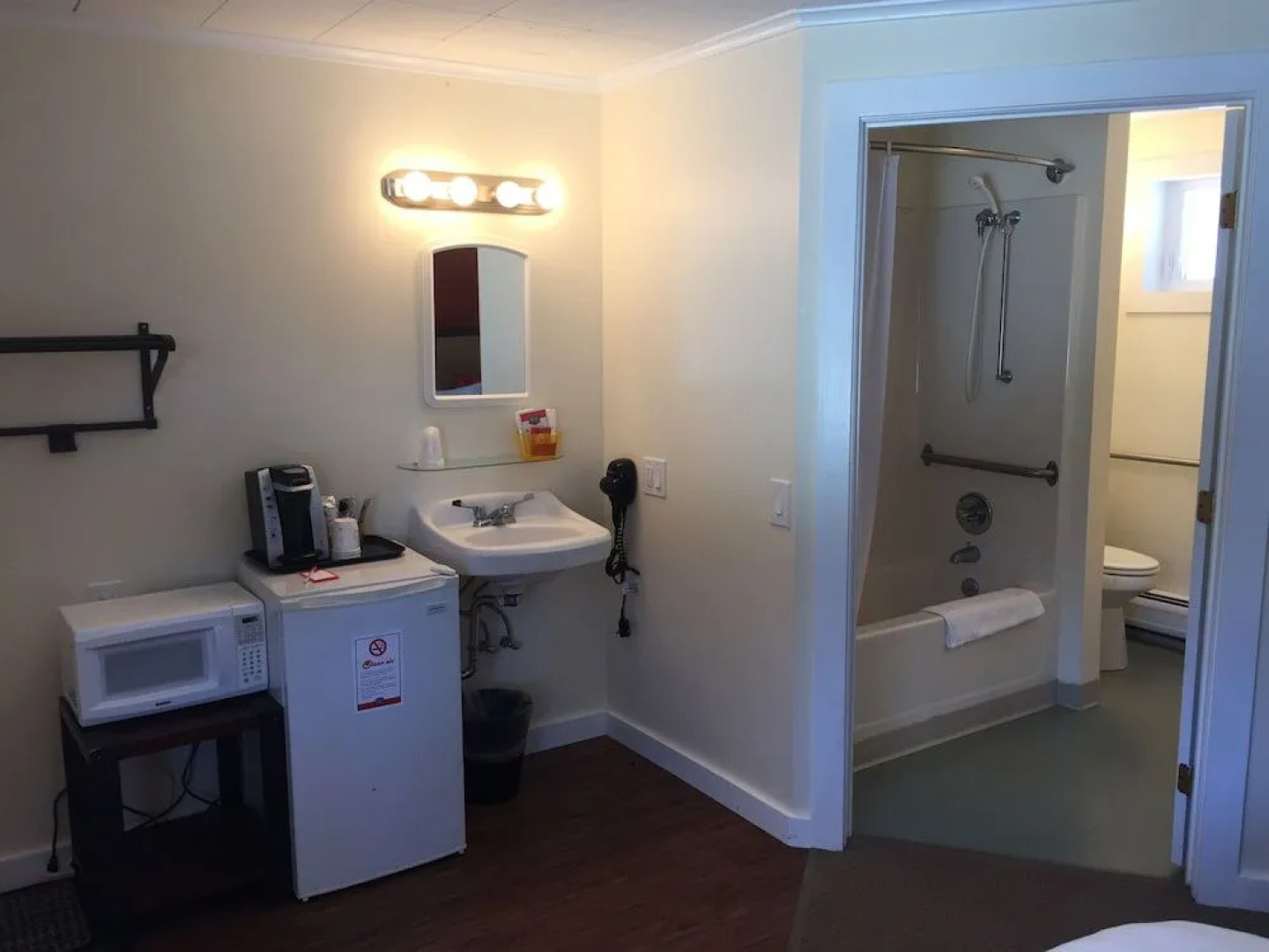 Sleep Woodstock Motel