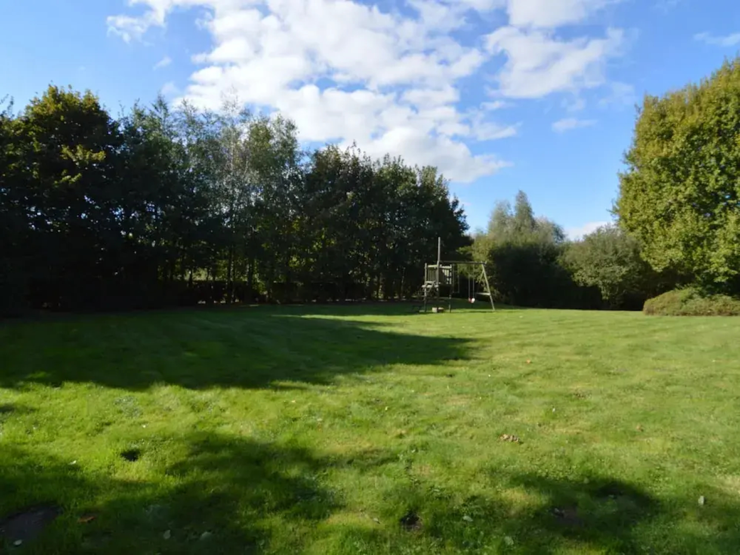 Spacious Holiday Home in Ichtegem With Garden