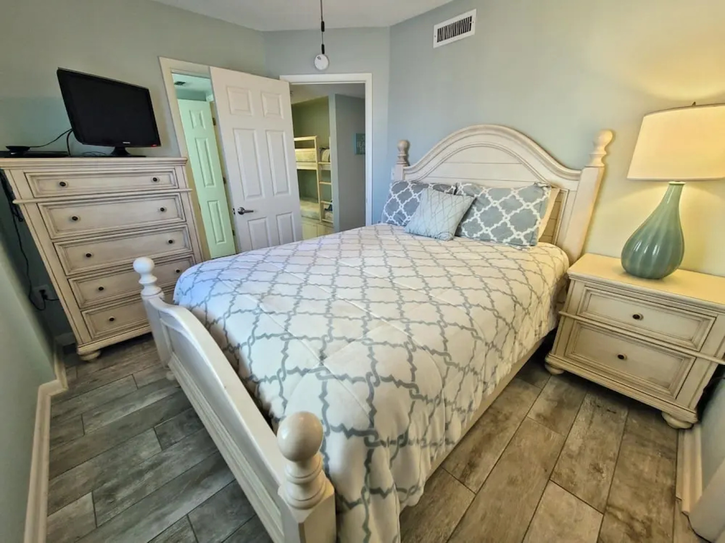 Westwind by Youngs Suncoast