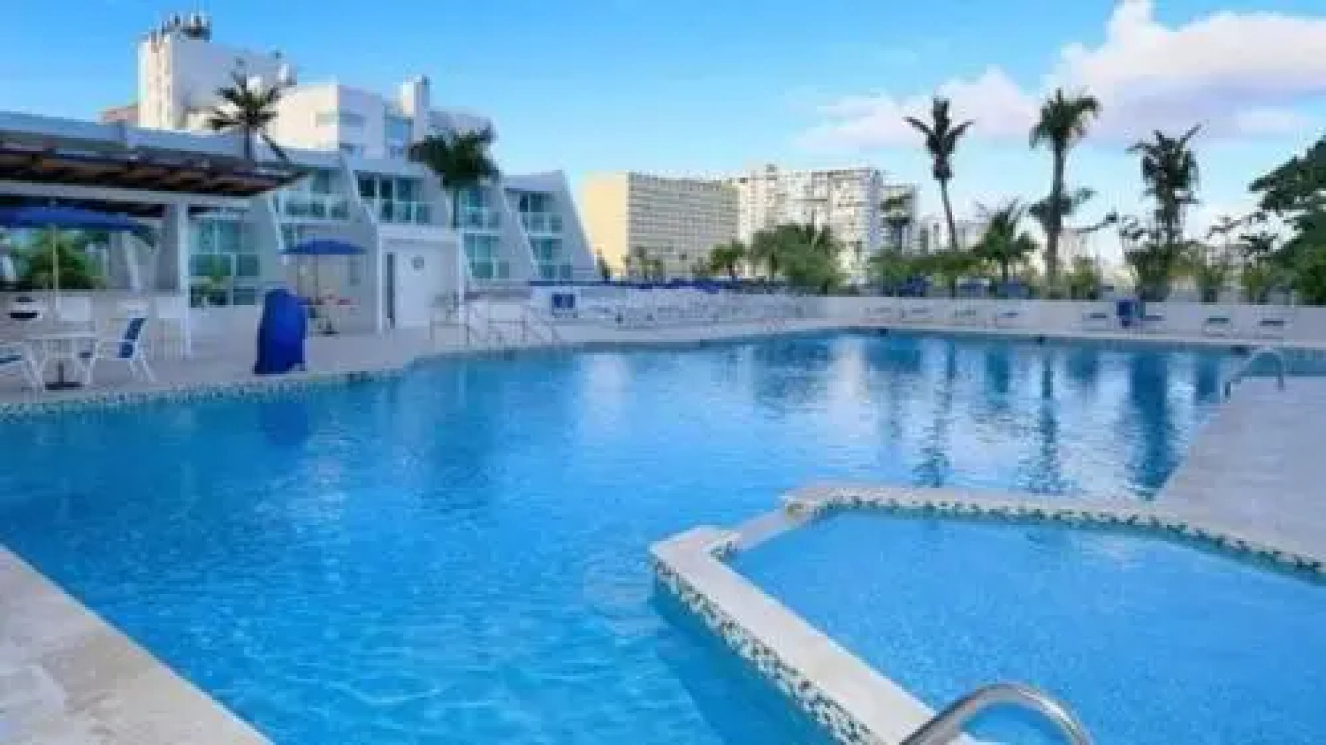 ESJ Azul 1660 - Ocean Front & Pool